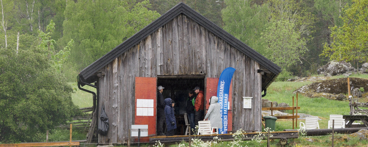 Vattendag vid Målsjön, Kalmar län. Vi pratar om smultronmetoden och problemområden i området tillsammans med boende i närheten. Foto: Martin Hederskog
